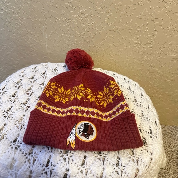 NFL Washington Redskins Maroon and Yellow Knit Hat - Picture 1 of 6